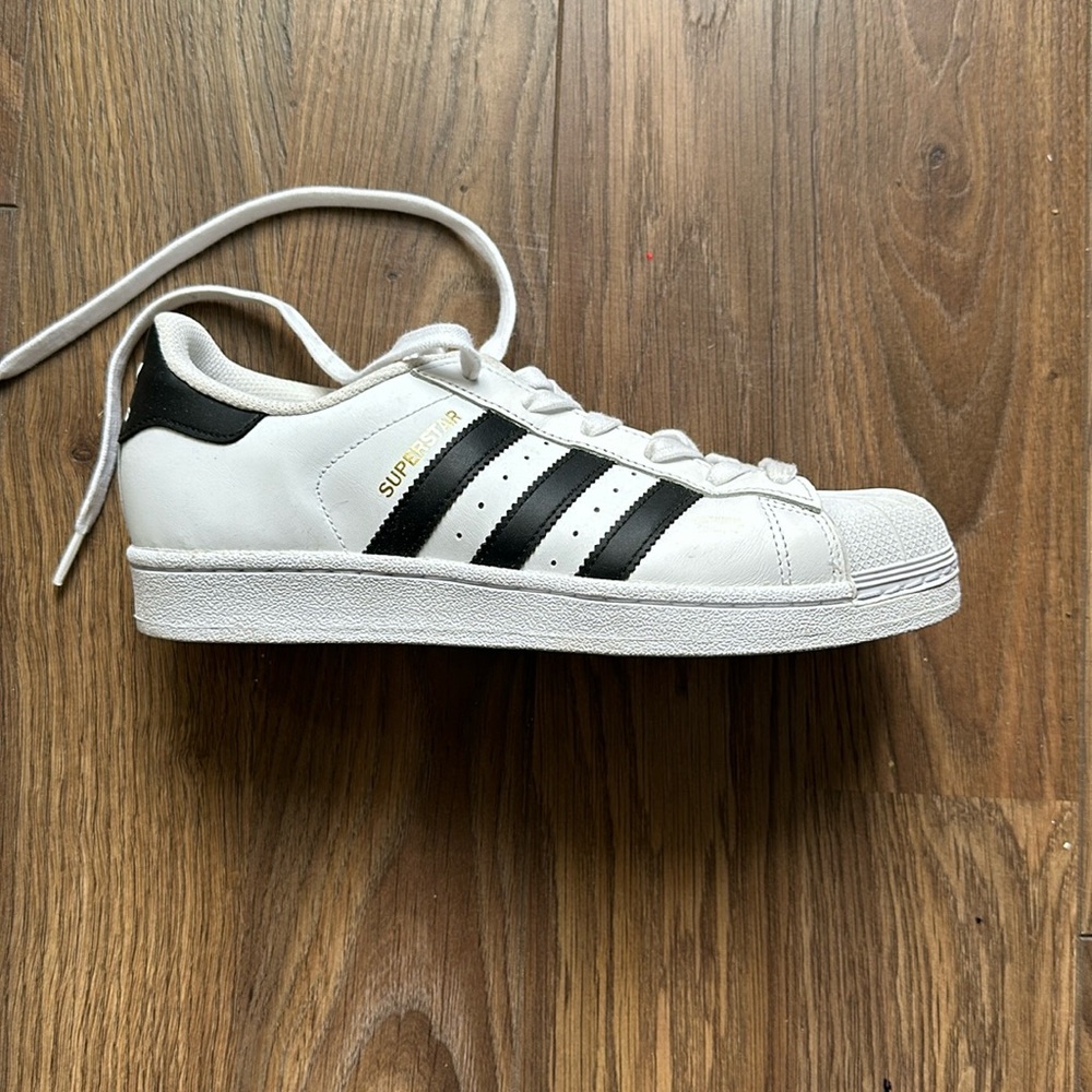 Adidas Superstar, Size 6 1/2